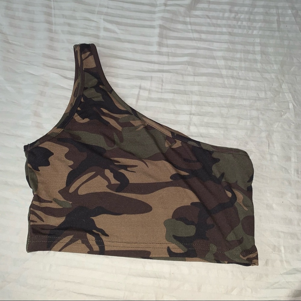 Camo one sleeve top (Amazon)